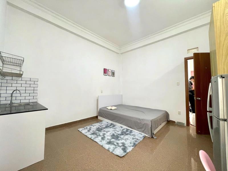 Cho thuê studio 20m2 giá sinh viên ngay trường đại học hutech - ngoại thương - uth - ngã tư hàng xanh - metro tân cảng - 4