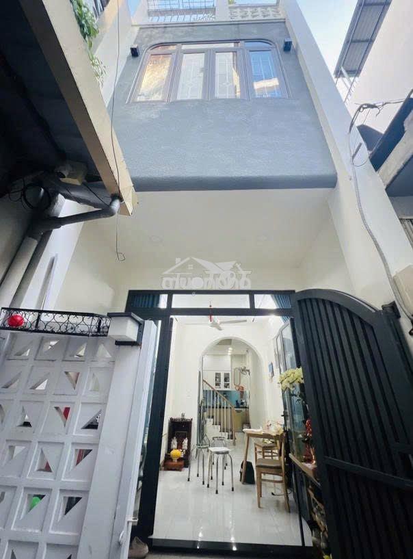 Nhà chính chủ mới xây 2 năm - ngay lê văn sỹ - 31m2, 3 tầng, 3 phòng.