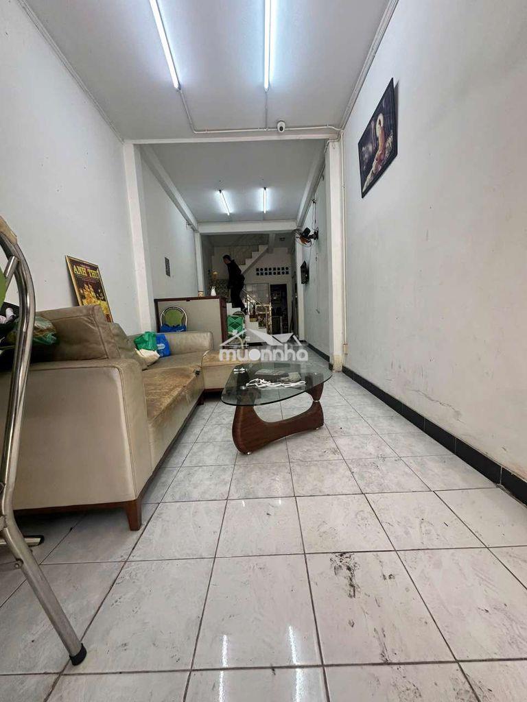 Mặt tiền kinh doanh xe hơi thông lương hữu khánh q1