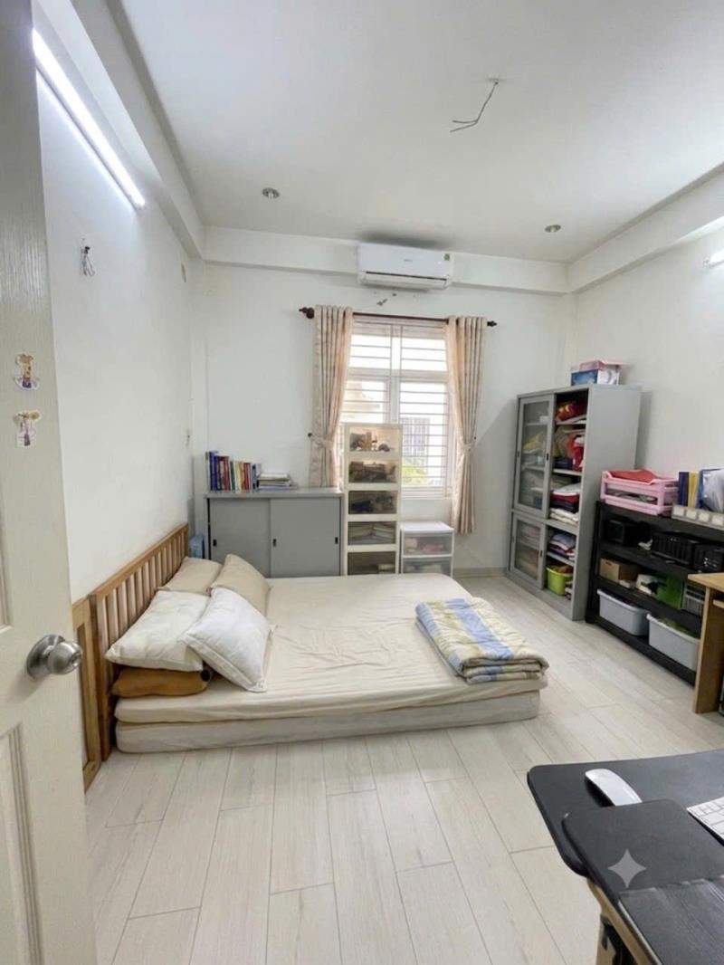 Gần bv nhi đồng 1 - cư xá đồng tiến - trung tâm q10 - dt: 4*19m - 15 tỷ 5 - 3
