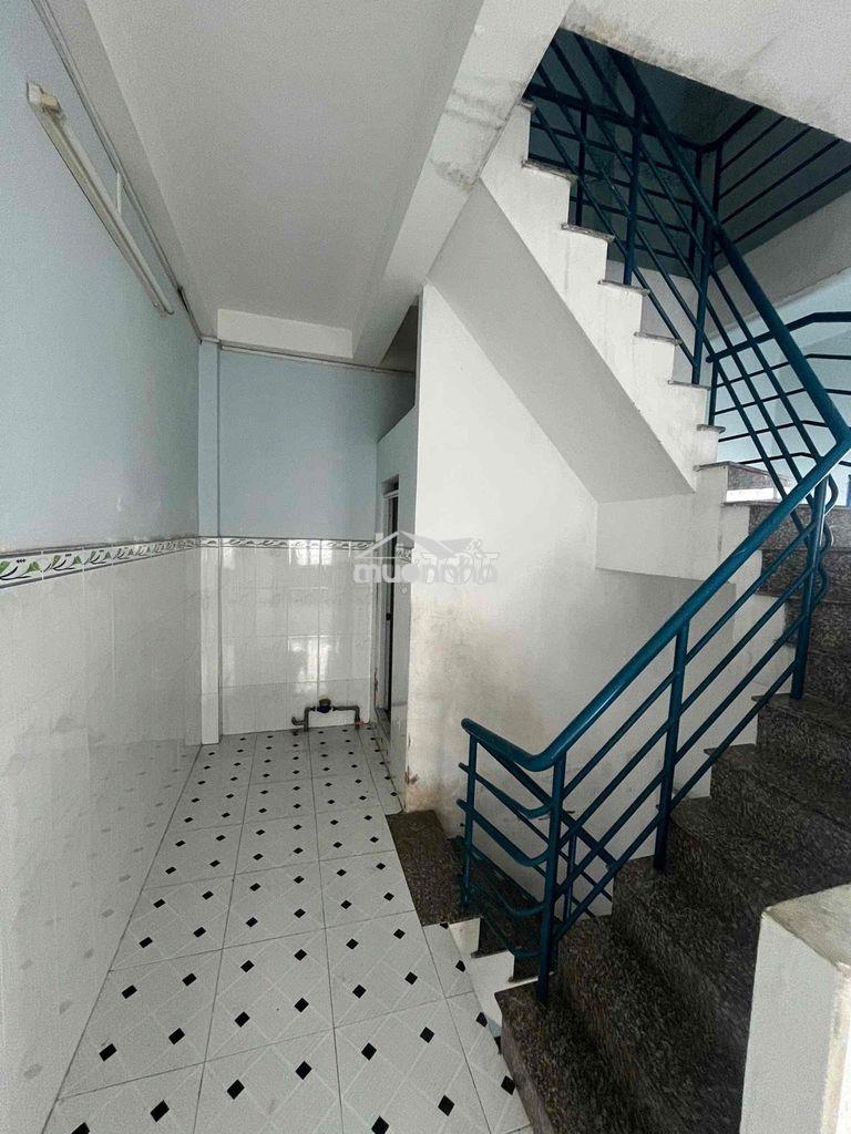Nhà nguyên căn 96/6 tx25 quận 12, dtsd : 120m2 - 3