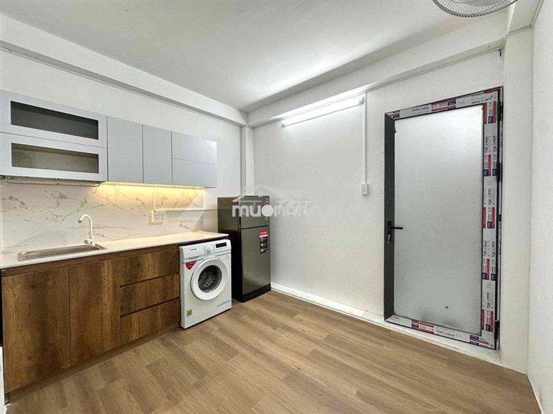 Nhà mới, 1pn tách bếp - mg riêng. cửa sổ siu thoáng thang máy - hầm xe
