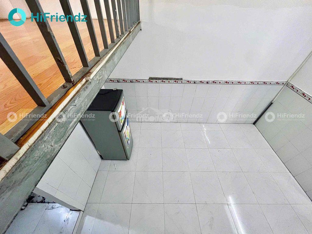 Cho thuê phòng gác cao ,sẵn máy lạnh tủ lạnh - giờ giấc tự do - 3
