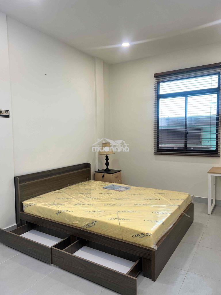 Cần cho thuê studio 35m2 mặt tiền đường nguyễn thái bình q1