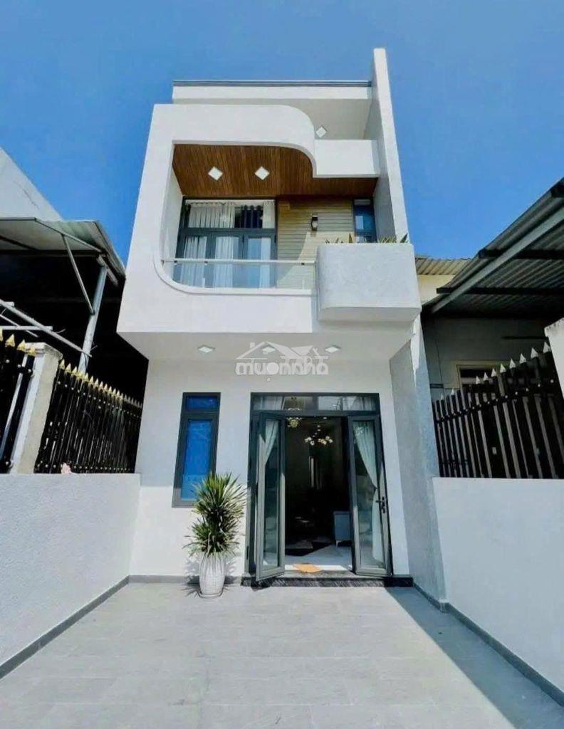Anh em kẹt tiền giảm mạnh bán gấp căn nhà gần trạm thu phí bửu long