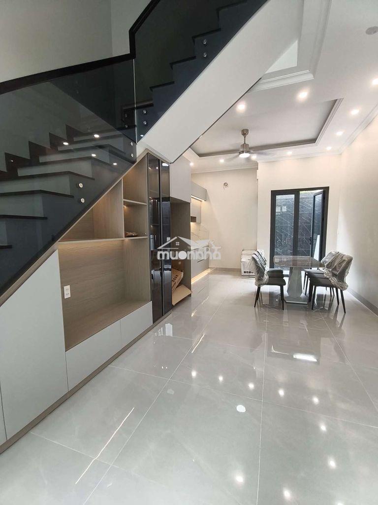 Nhà mới hiện đại 3 tầng - 4,3 x 13,4- gần vinhome, khu ẩm thực