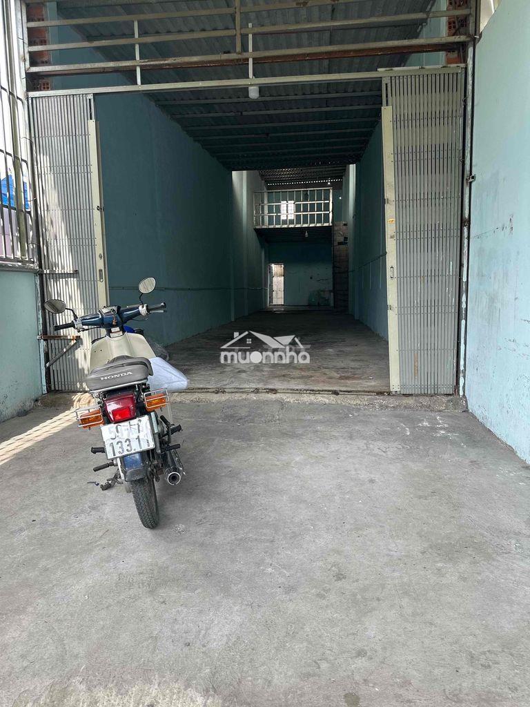 Nhà ở làm kho xưởng, mua bán kinh doanh - 2
