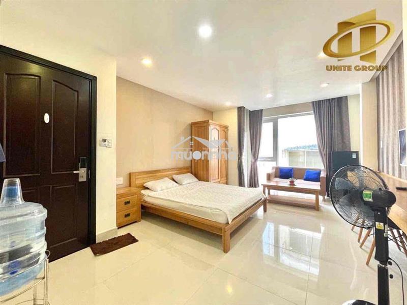 Cho thuê căn hộ dạng studio ban công cửa sổ giá ưu đãi ngay bùi viện
