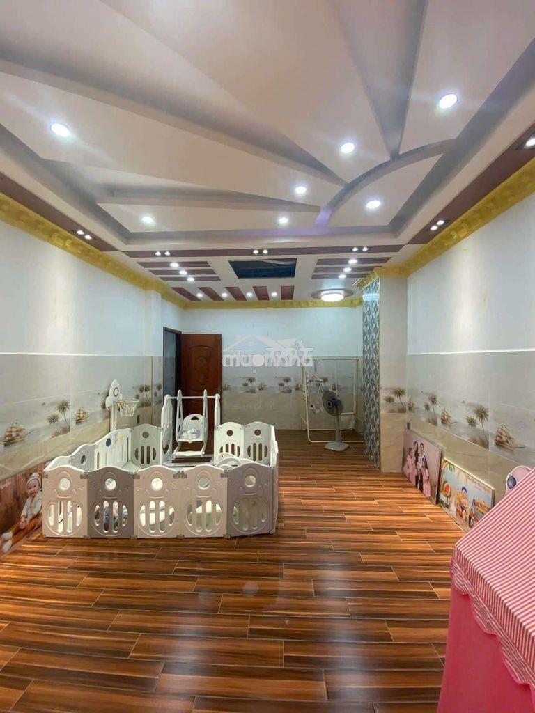 Nhà to 5 tầng - ngang 12m dài 35m - đường 12m - 4