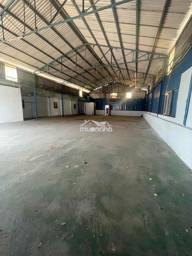 Cho thủe xưởng khánh bình tân uyên 700m2 - 2