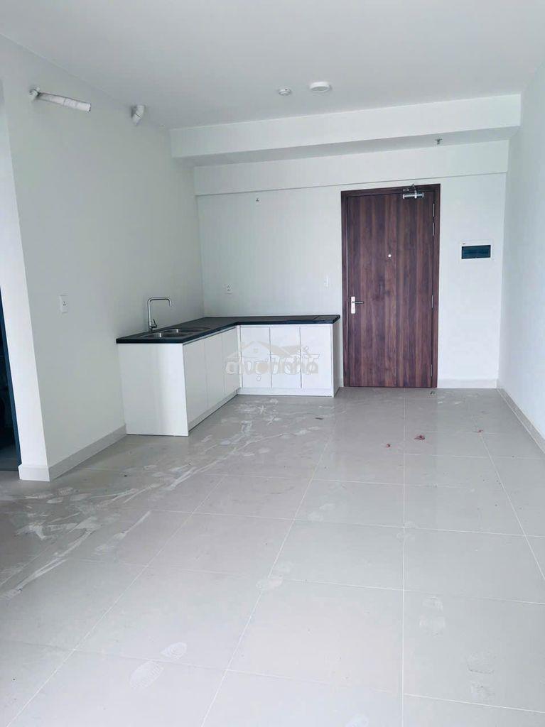 Cho thuê newlavida 64m2 2pn1wc hướng nam chỉ 5tr, gần ngã 4 550,vincom