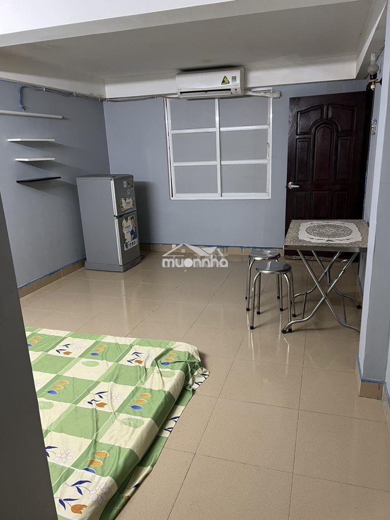 Cho thuê phòng trọ giá rẻ quận 1 - 2