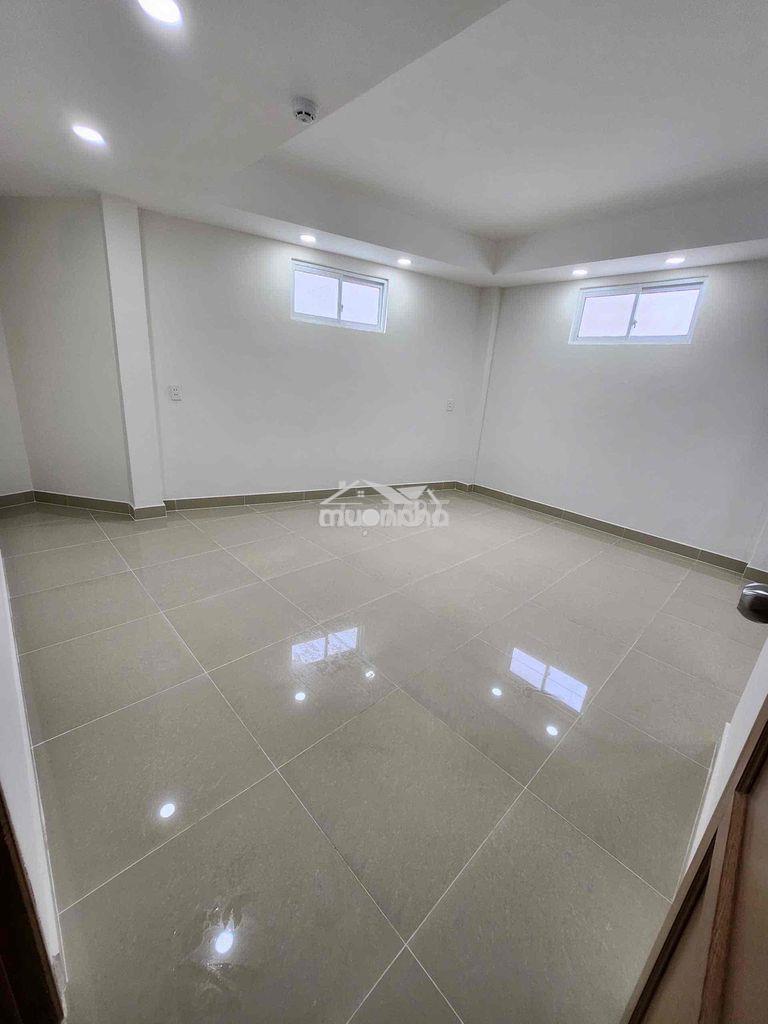 Chỉ còn 4p đẹp 25m2 ngay gần đh luật giá 4tr7 - 2