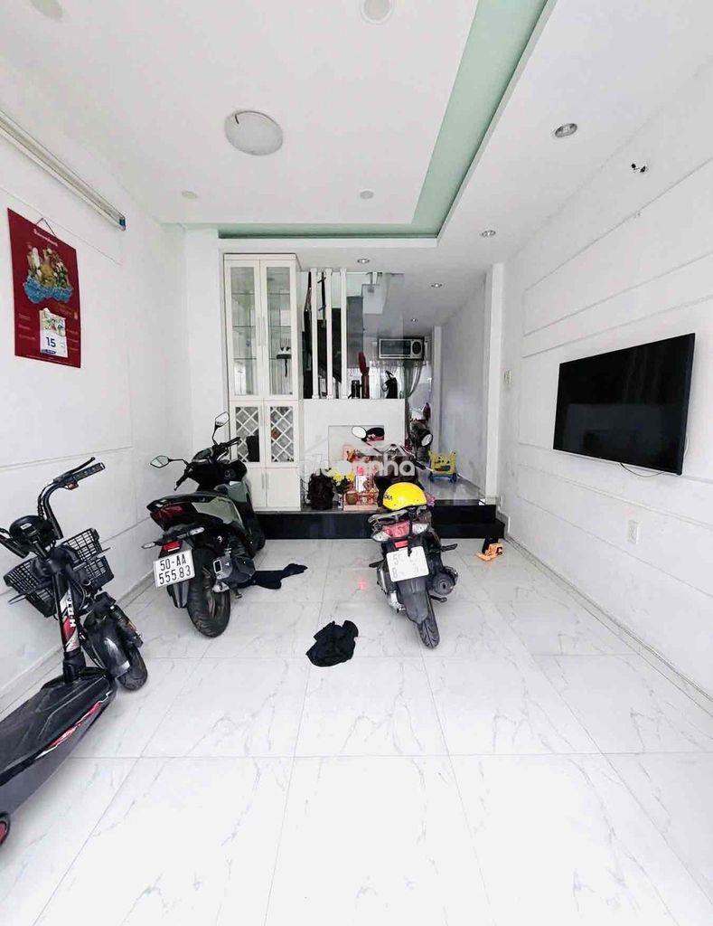 🛑Nhà 3 tầng, gần mặt tiền phạm thế hiển p4 (3.6x15m)