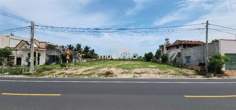 Mt 998b kinh doanh cách 500m biển hồ tràm- 15x58- 150m2 thổ cư- shcc