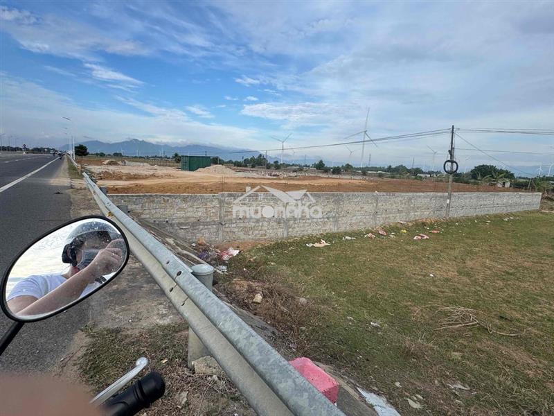 Bán mặt tiền quốc lộ 1 65m ngang, dt 2600m2( gần cao tốc vĩnh hảo- pt)