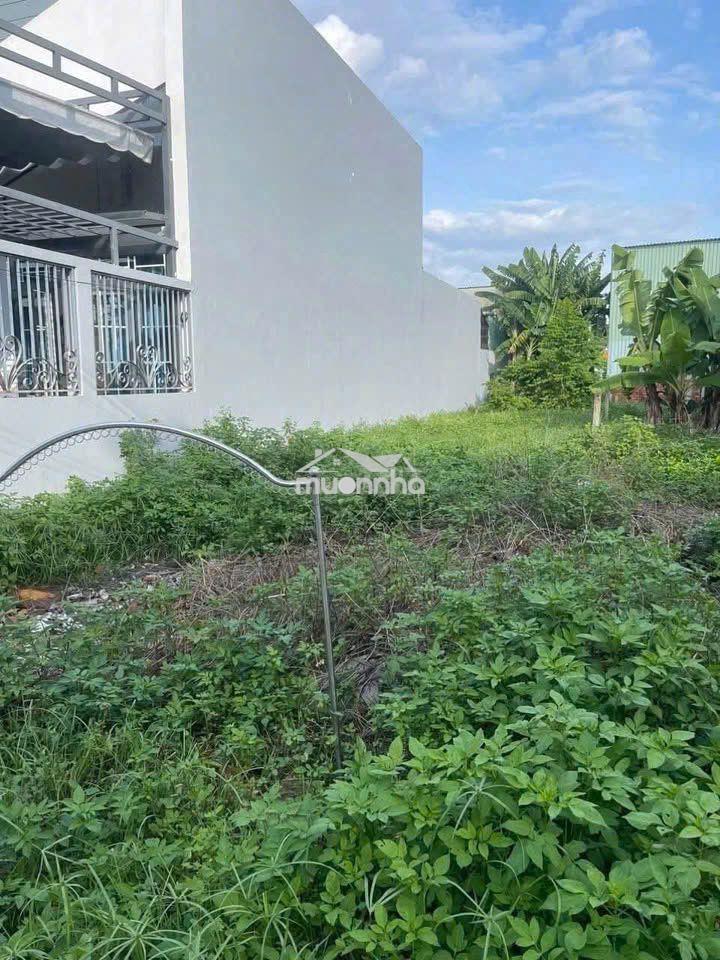 Hàng ngộp thở - chỉ 850 củ có ngay 142.7m2 đất tân phú trung!