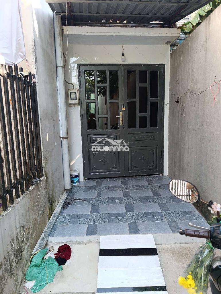 Gần chợ gần trường cấp 1 cấp 2 hẻm thông với mặt tiền đường