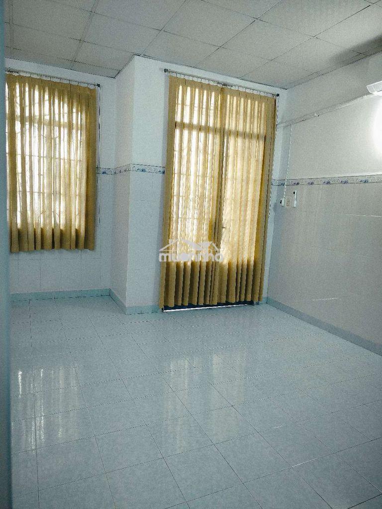 Phòng có ban công, cửa sổ thoáng mát – không gian sống lý tưởng - 4
