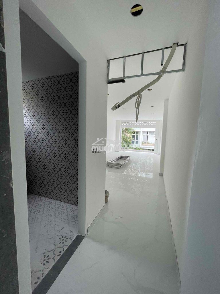Nhà nguyên căn mới 100% đang hoàn thiện - 3
