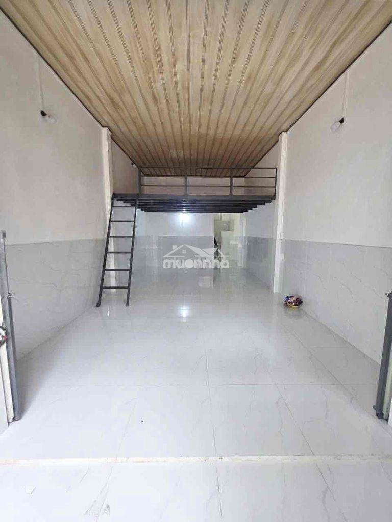 Nhà mới sơn sửa 4x12m (gác lửng) hẻm 5m cụt. ao đôi. bình tân