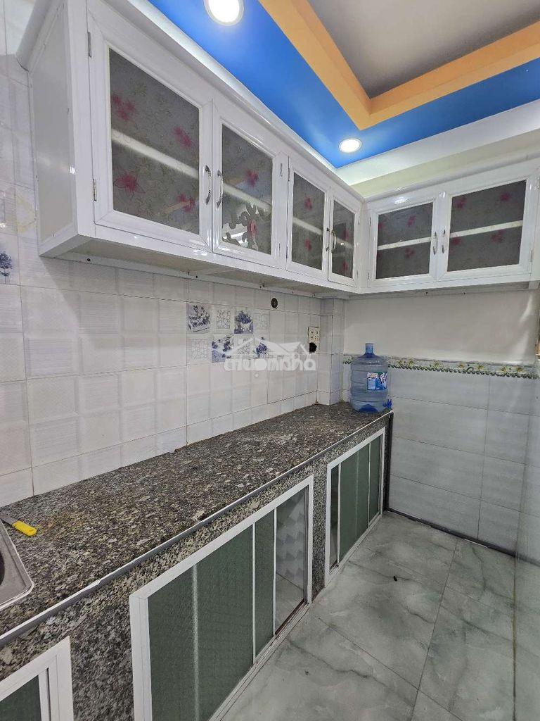 Bán nhà trần phú 2 lầu 2 pn 2 tollet mới đẹp xách valy vào ở ngay - 4