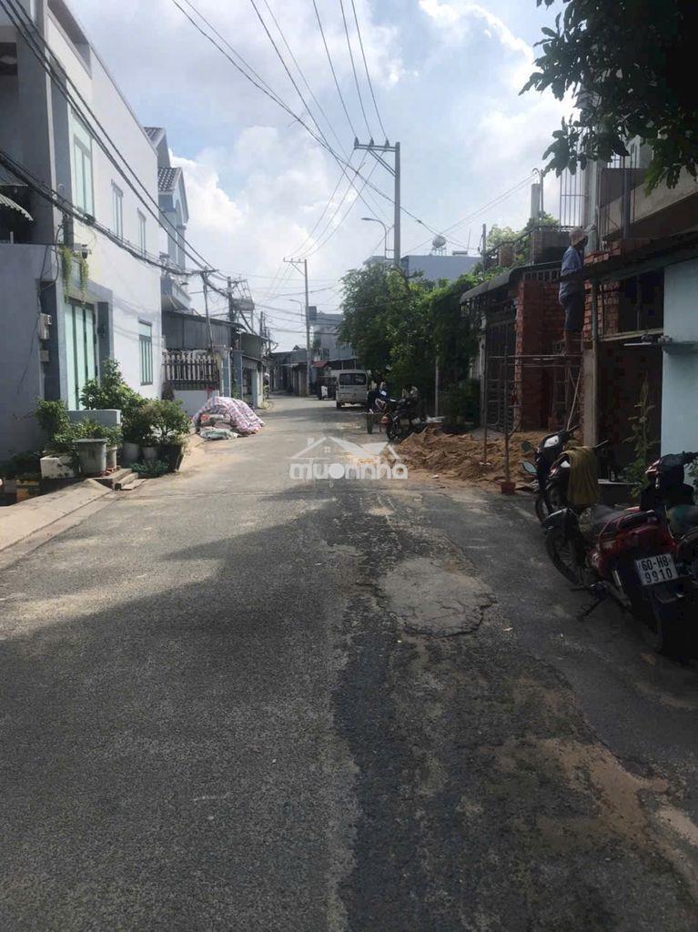 Nhà 1 lầu 180m2 thổ cư - đường nhựa 7m gần trần văn mười + quốc lộ 22 - 3