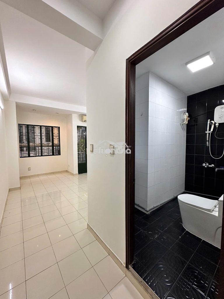 Nhà hxh 4x10m, trệt 2 lầu vuông vức, giá 8,x tỷ - 4