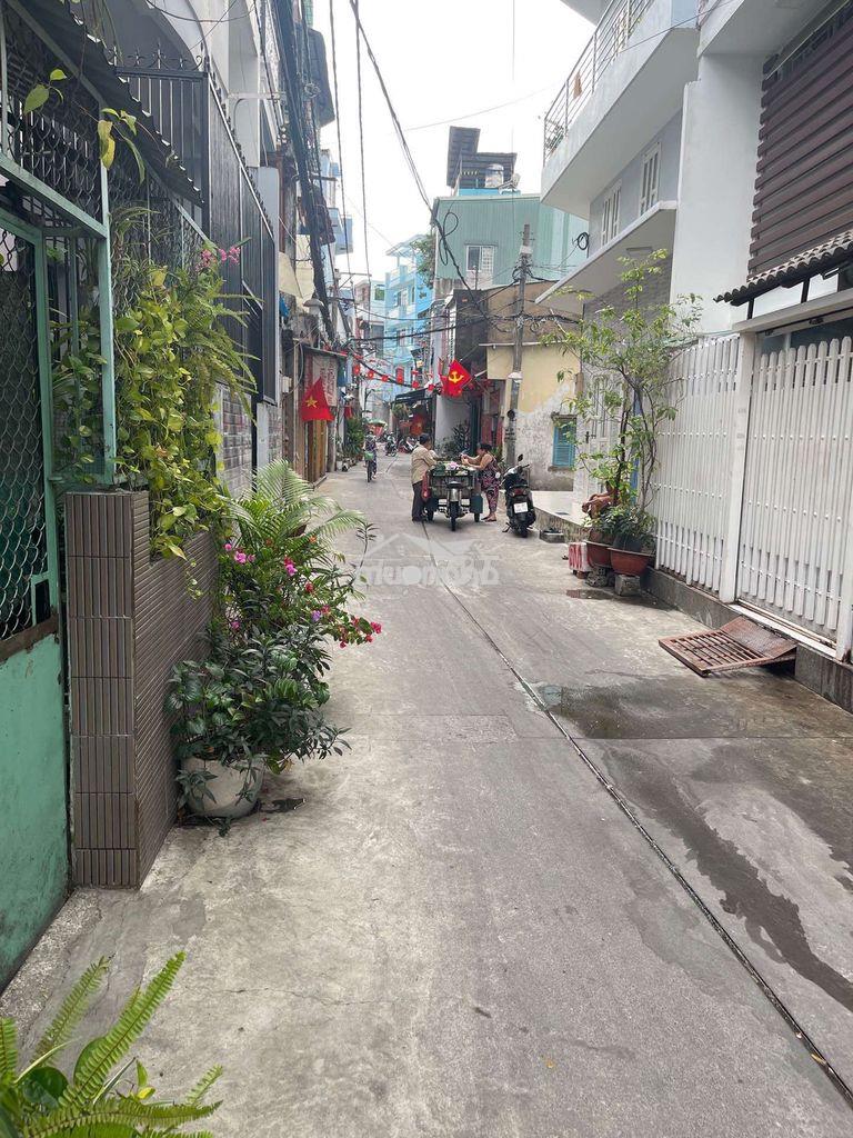 (Ngộp bank) bán nhà âu cơ, q.11 • 6m x 10m • 3pn • hẻm xe hơi thông
