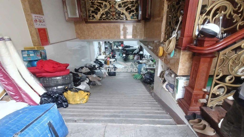 Biệt thự có hầm, khu dân trí cao - 2