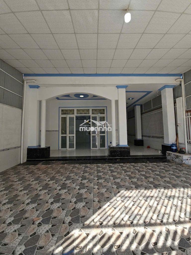 Bán căn nhà cấp 4 ở 1/ đ. lê minh nhựt * dt : 155m2 shr giá chốt 999tr - 2