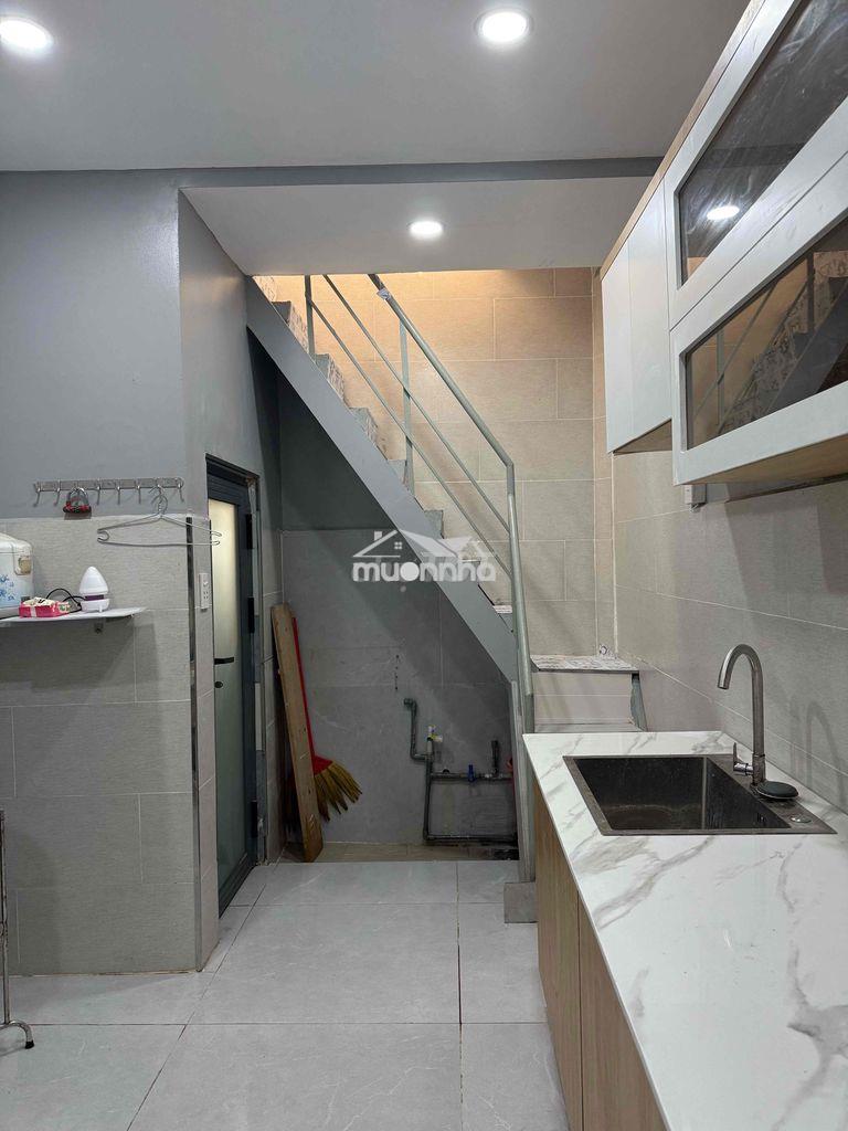 Cho thuê nhà nhỏ cuối hẻm xe hơi