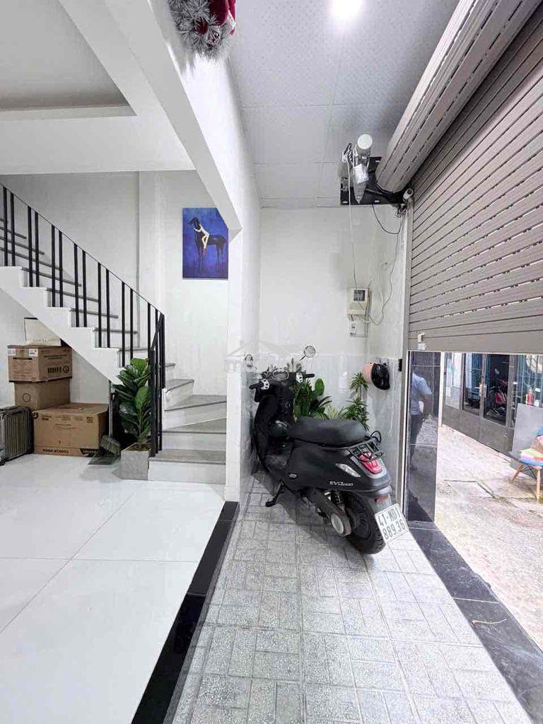 Nhà 2tầng mới tặng nội thất q8 - 2
