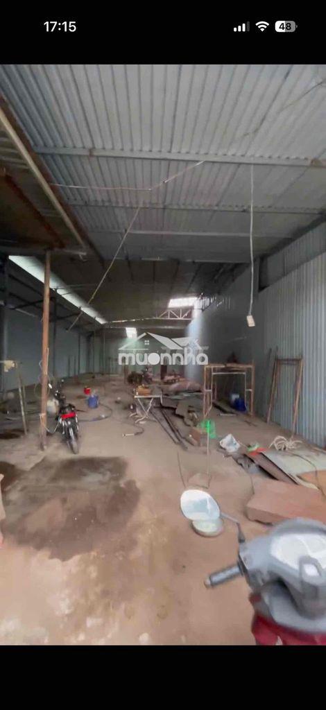 Cho thuê kho 400m2 17triệu có văn phòng - điện 3pha - đường tải lớn - 4