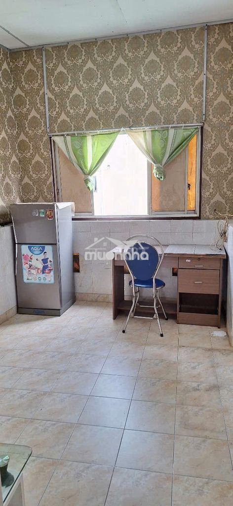 Phòng siêu rẻ - đủ tiện nghi ngay mặt tiền kênh nhiêu lộc quận 3