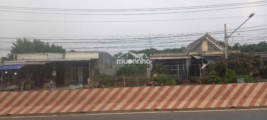 Ông anh bị ngân hàng dí cần ra gấp lô đất đường dt 744 - 2