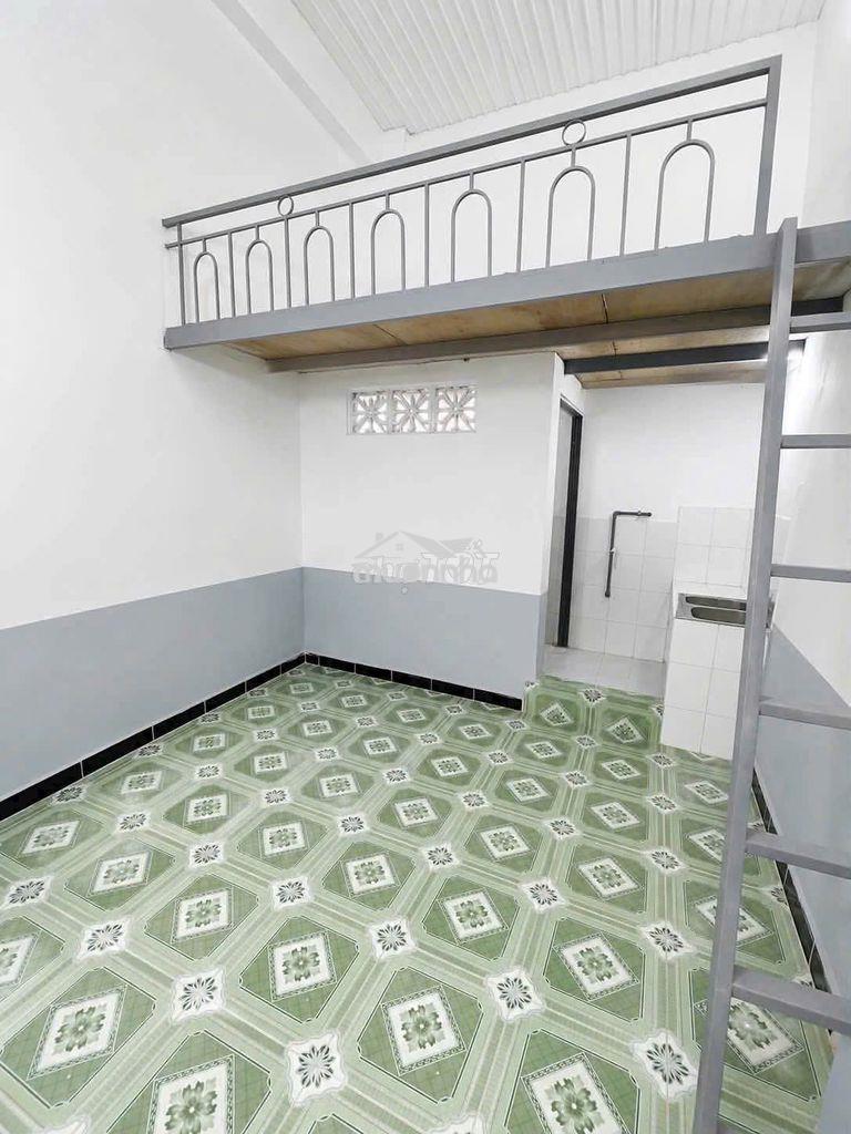 Phòng trọ giá rẻ có máy lạnh - 2