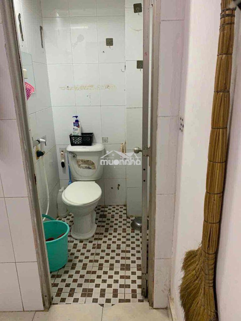 Cho thuê phòng giá rẻ đoàn văn bơ q4 - 4