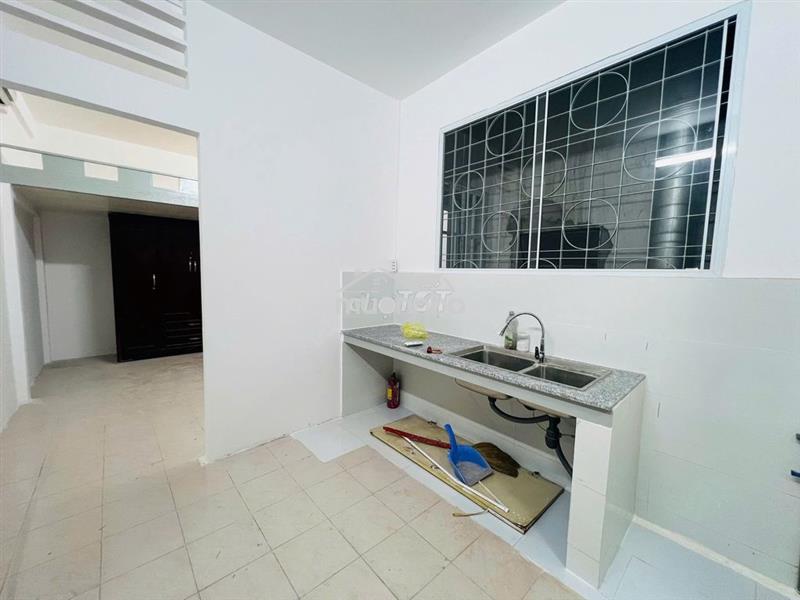 Cho thuê căn hộ + nội thất cc 1 bàu cát 6, đồng đen, p.14, ân bình