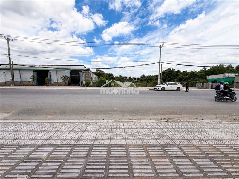 600 triệu sở hữu đất 145m2,mặt tiền đường rộng 32m,kinh doanh,cho thuê