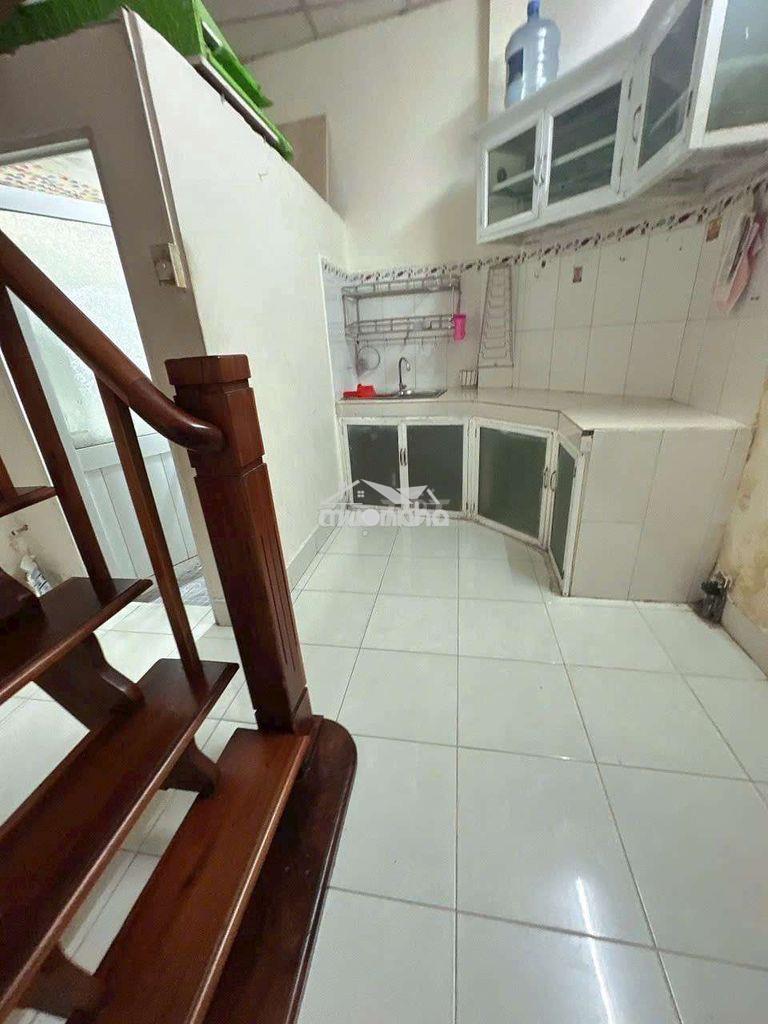 Cho thuê nhà trệt 1 lầu, hòa hưng quận 10