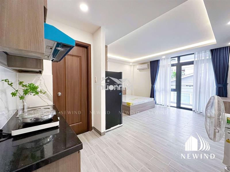 Cho thuê căn studio 35m2 mới xây đầy đủ nội thất - có thang máy