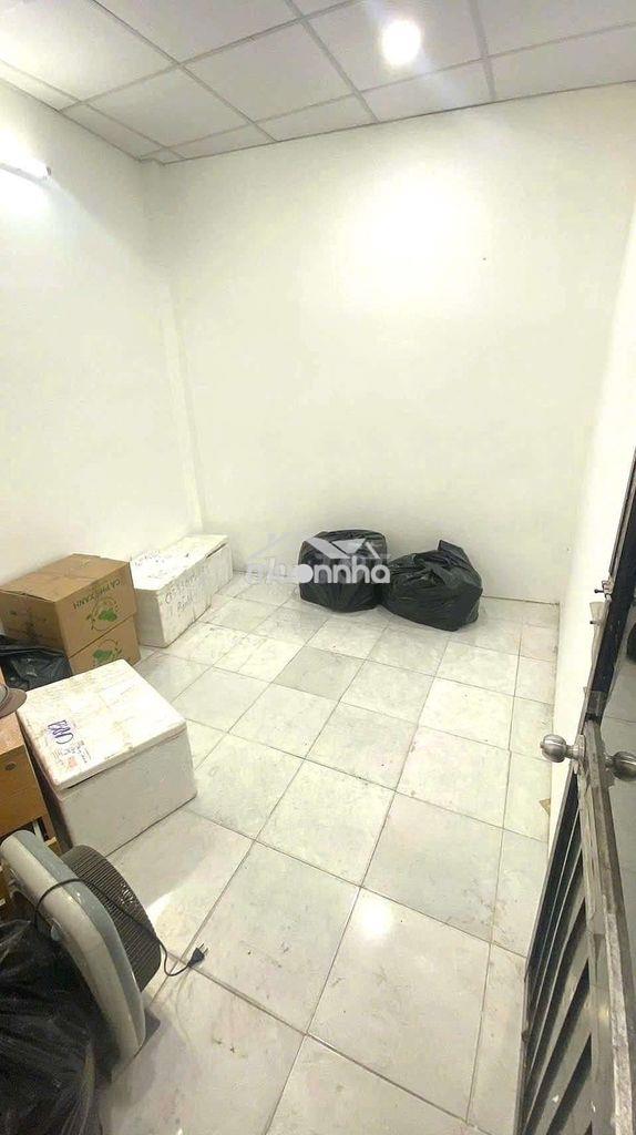 Thoại ngọc hầu. tân phú (3pn, 2wc). hẻm xe hơi. dtsd 80m2 - 4