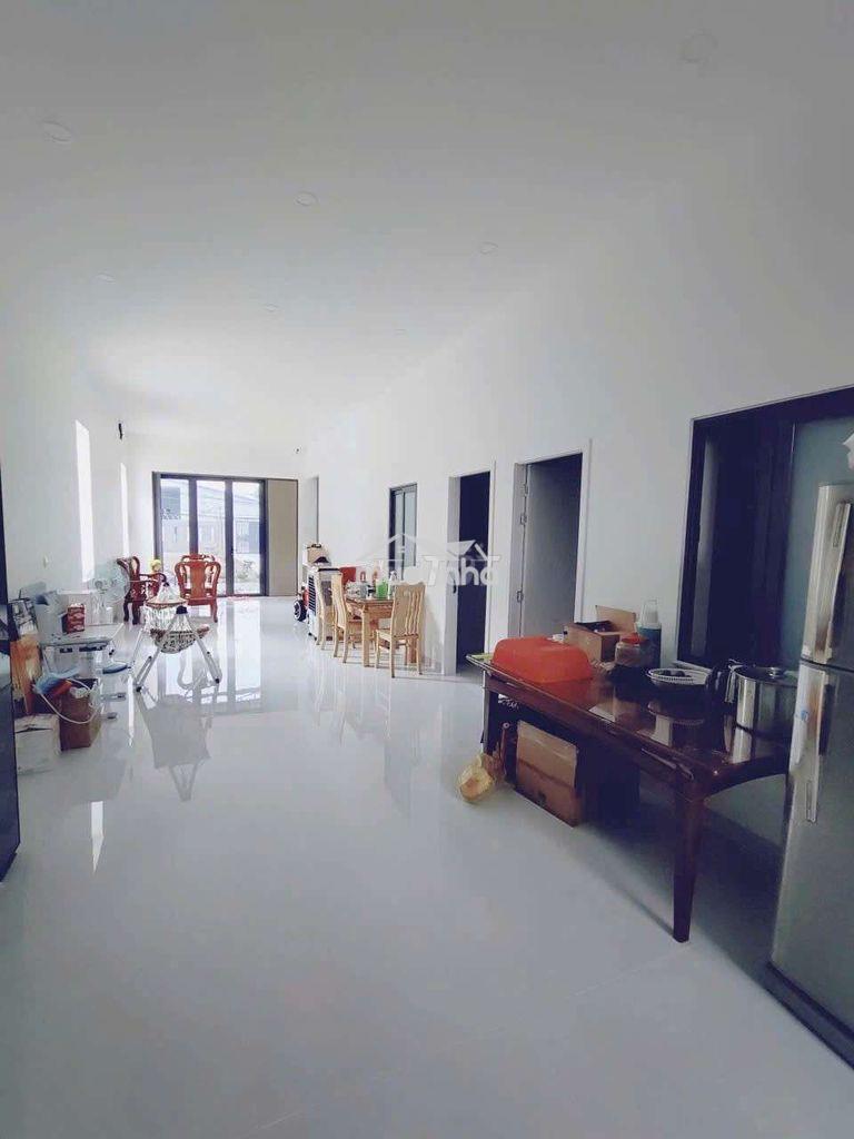 Mặt tiền đường bưng ông thoàn, p.tăng nhơn phú, tp.hcm.