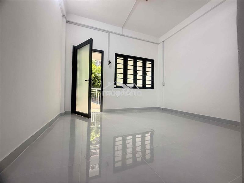 Cần bán căn chung cư bàu cát đường đồng đen quận tân bình
