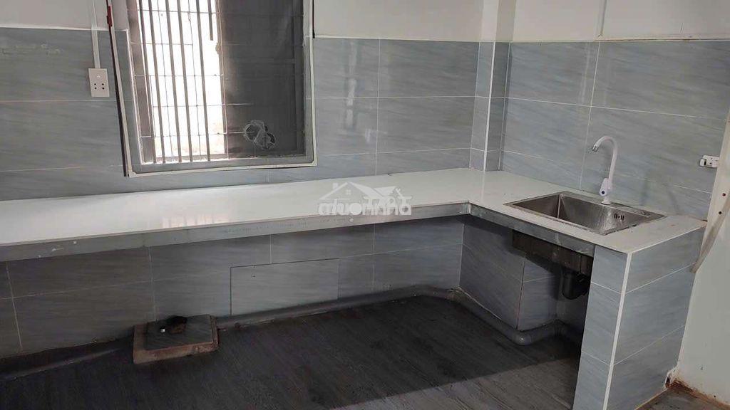 Chính chủ cho thuê nhà hẻm phạm văn bạch, 1 trệt 1 lầu, có máy lạnh - 3