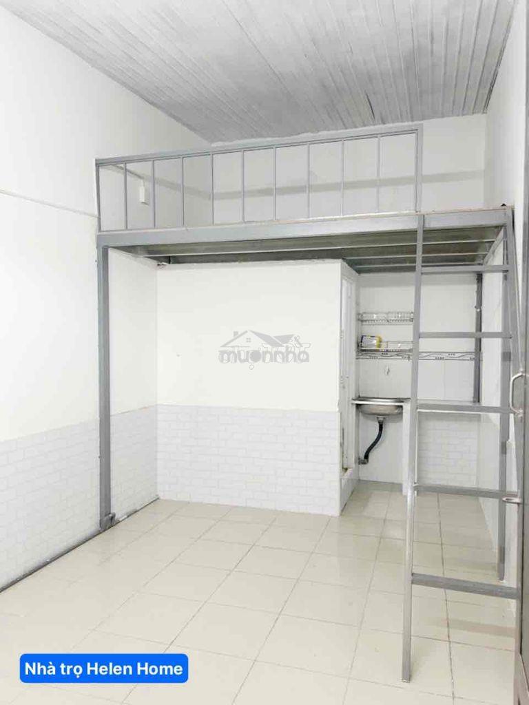 Phòng trọ 3,2tr  trống sẵn ở liền được. • cách trường cđ công nghệ hồ