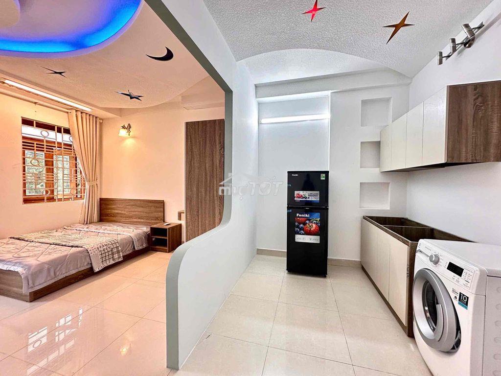 Cho thuê chdv rộng 35m2 view sân bay - 2