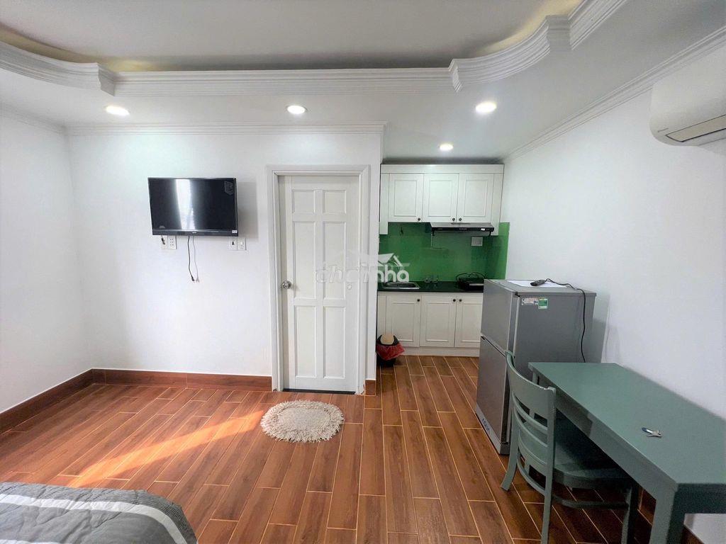 Phòng cao cấp ngay cmt8, giá hạt dẻ. có thang máy, hầm xe, bảo vệ 24/7 - 4