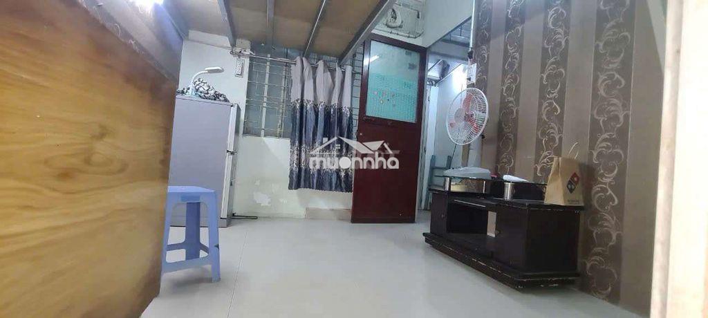 Phòng riêng biệt có gác hẻm oto gần chợ thị nghè,q1 - 2